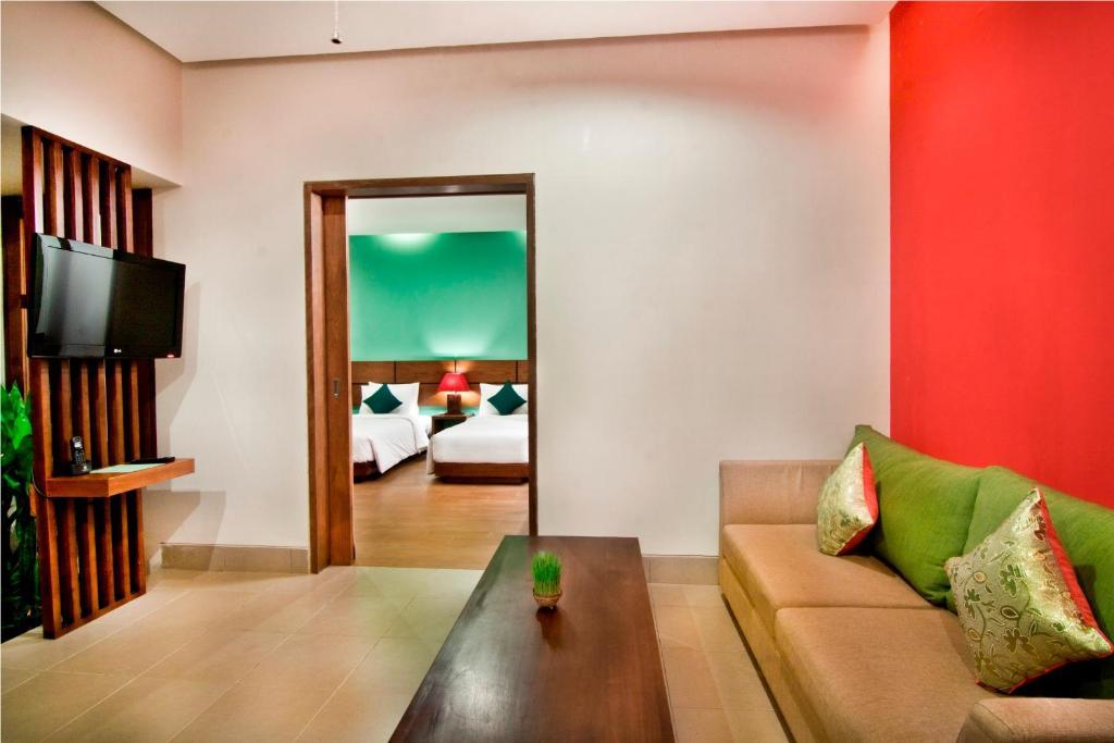 The Green Zhurga Suite Kerobokan  Room photo